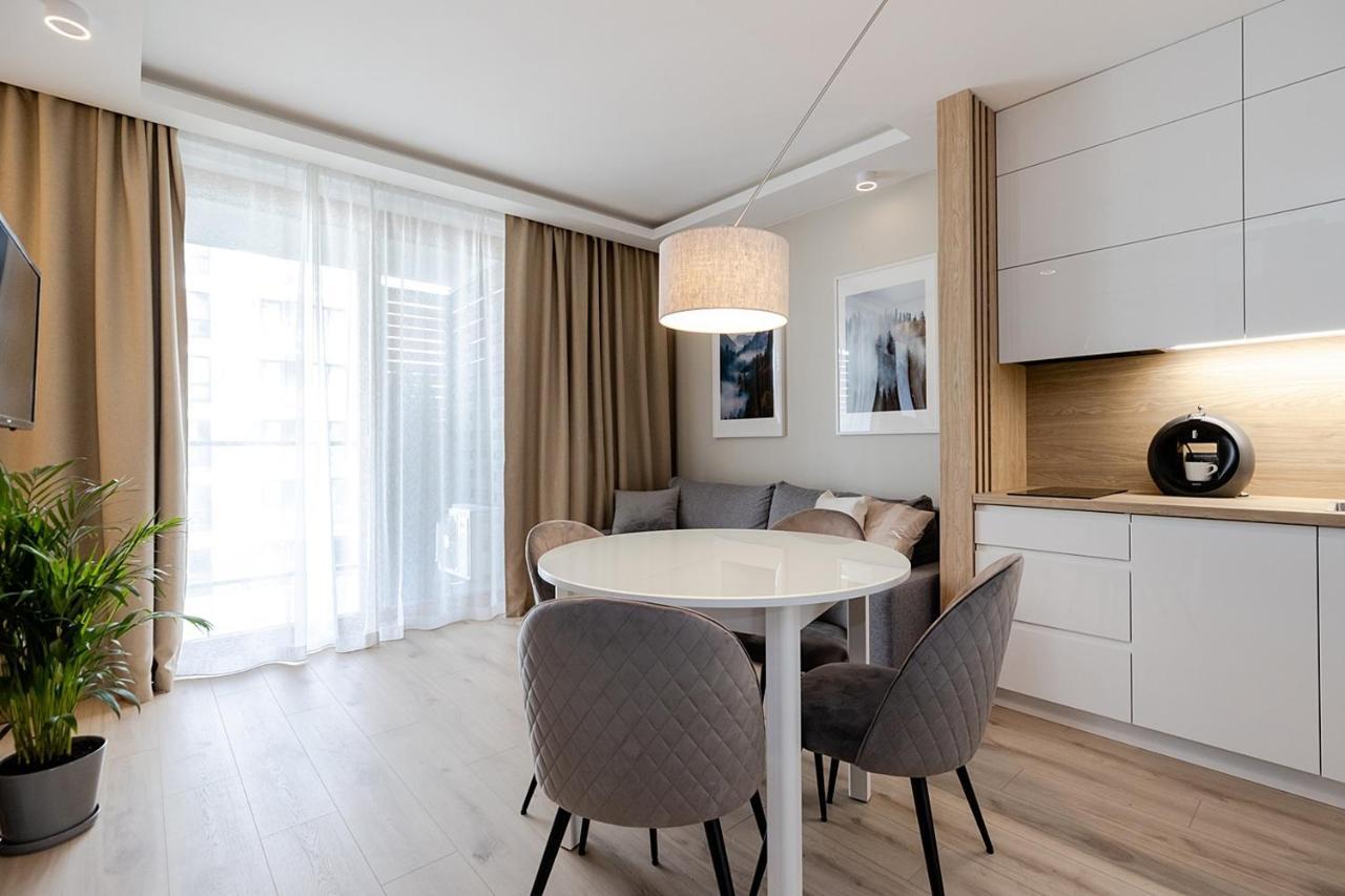 Apartment Wola, Wi-Fi, Smart Lock, Air Condition Varsó Kültér fotó