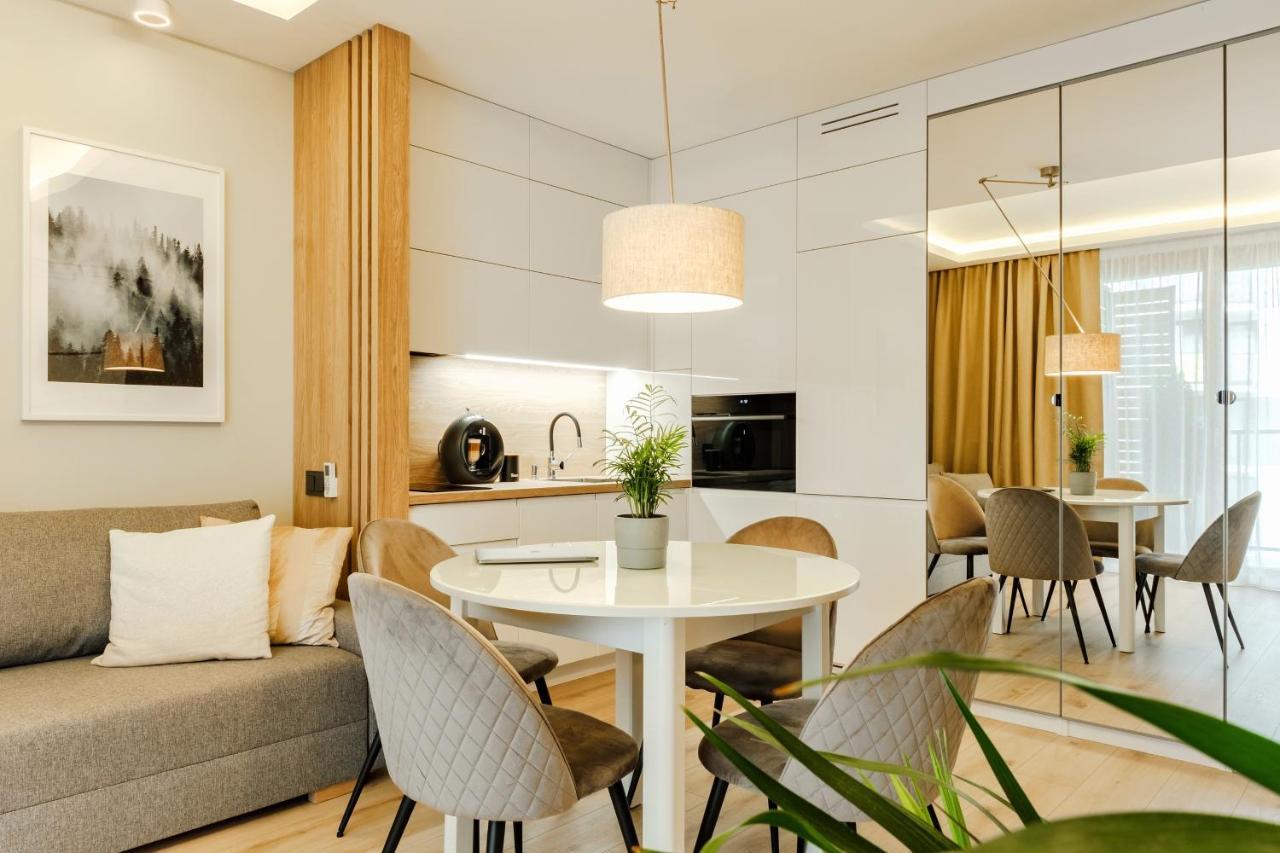 Apartment Wola, Wi-Fi, Smart Lock, Air Condition Varsó Kültér fotó
