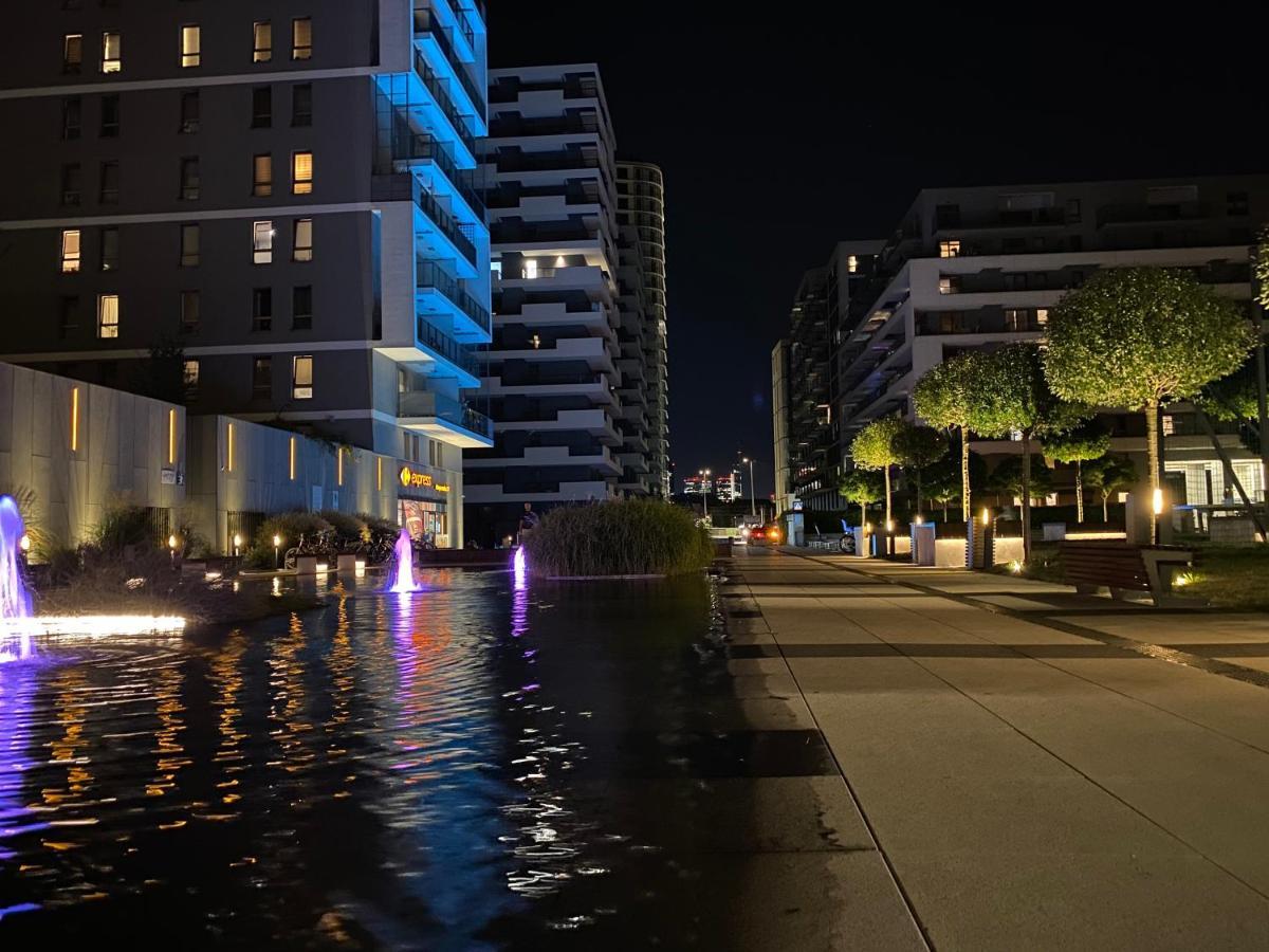 Apartment Wola, Wi-Fi, Smart Lock, Air Condition Varsó Kültér fotó