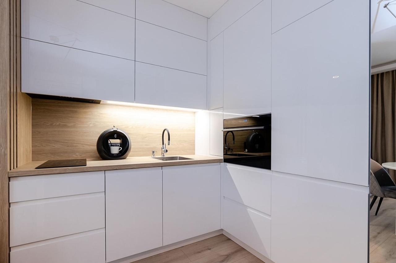 Apartment Wola, Wi-Fi, Smart Lock, Air Condition Varsó Kültér fotó